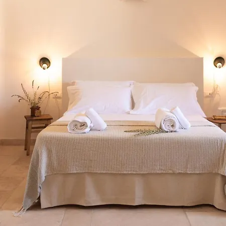 Masseria Gorgognolo B&B 오스투니